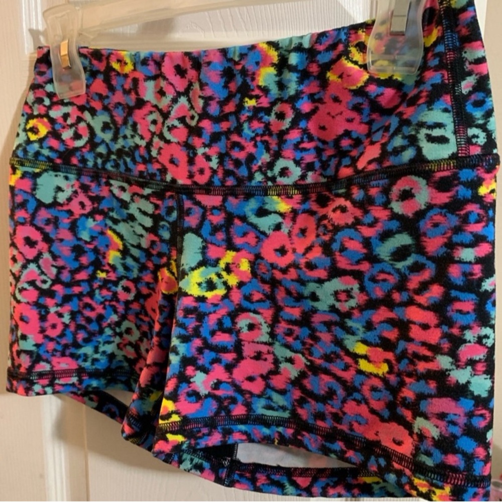 FLEO Power High Rise Women's Shorts